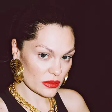 Jessie J, diagnosticată cu cancer la sân în stadiu incipient: „Am nevoie să procesez și să vorbesc despre asta”