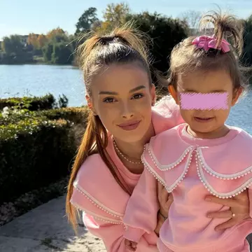 Primele imagini cu fetița Teodorei Marcu după înmormântarea mamei sale. Cum a fost surprinsă cea mică