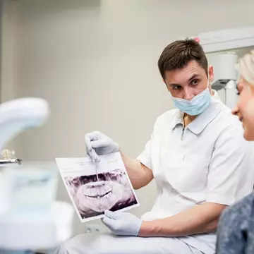 7 soluții moderne pentru înlocuirea dinților lipsă