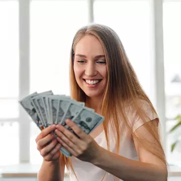 Cum să economisești bani chiar și cu un venit mic