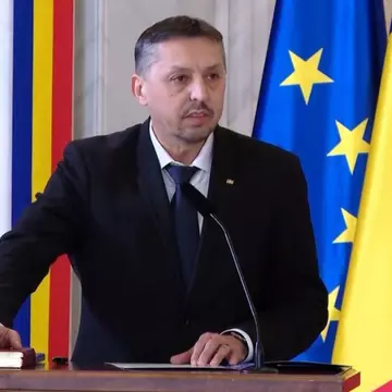 Daniel David amenință că își dă demisia dacă Ilie Bolojan se atinge de Ministerul Educației: „Nu tăiem salarii!”