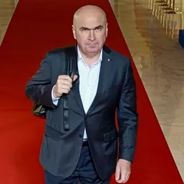 Ilie Bolojan face curățenie în Palatul Victoria. Ce cerință a avut premierul pentru angajații Guvernului: „Am văzut o neorânduială”