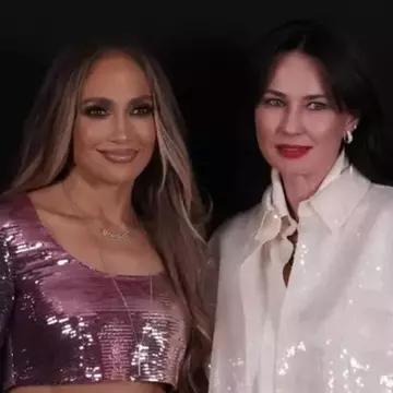 Jennifer Lopez, interviu exclusiv cu Roxana Voloșeniuc. Celebra artistă vine pentru prima oară în România pe 27 iulie