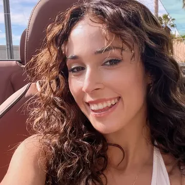 Andra Gogan, dată în judecată de fostul iubit. Bărbatul cere 160.000 de euro pentru un... sărut