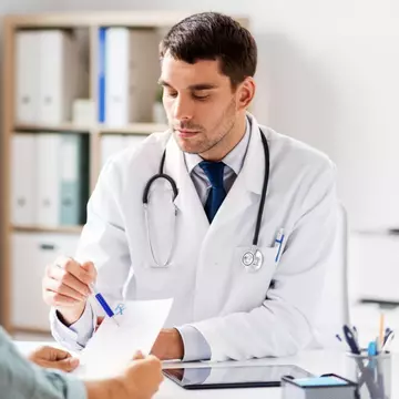 Biletele de trimitere de la medicul de familie, eliminate pentru o anumită categorie de pacienți. Anunțul ministrului Sănătății, Alexandru Rogobete