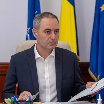 Taxă nouă pentru coletele Shein și Temu. Ministrul de Finanțe: „Va fi instituită cu ajutorul companiilor de curierat”