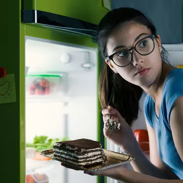 Trucuri pentru a scăpa de obiceiul de a mânca după cină