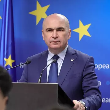 Ilie Bolojan a spus câți bani va economisi statul după măsurile din Educație care au scos profesorii în stradă și ce va face cu ei