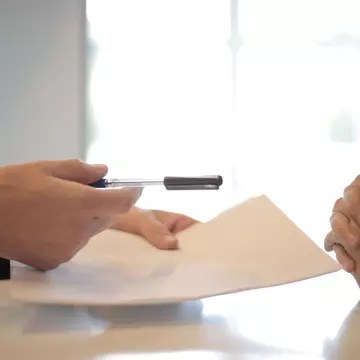 O investiție invizibilă, dar esențială: Ce câștigi cu o asigurare pe termen lung