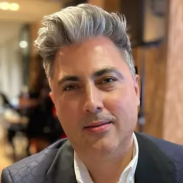 A fost sau nu Alexandru Ciucu violent cu Alina Sorescu? Designerul a recunoscut un episod în care a rupt o ușă „Era fragilă”