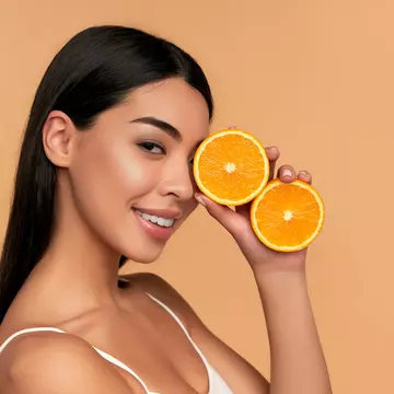 Află totul despre utilizările vitaminei C în alimentație și cosmetică