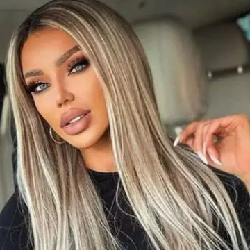 Bianca Drăgușanu, apariție rară fără strop de machiaj. Cum s-a afișat vedeta după un eveniment