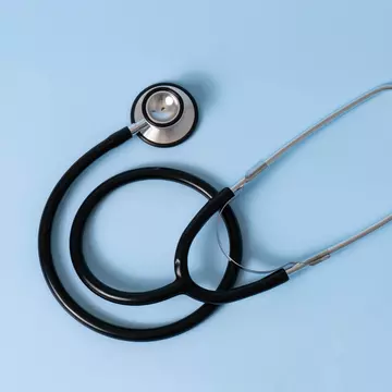 Cum să ai grijă de sănătatea mintală și fizică prin consulturi geriatrice periodice