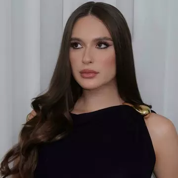 Elena Hagi, prima apariție solo de când a născut. Soția lui Ianis Hagi a purtat o rochie de lux, de aproape 3.000 de euro