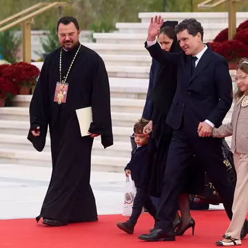 Dana Budeanu, critici după ce Mirabela Grădinaru, partenera președintelui, a apărut la sfințirea Catedralei Mântuirii Neamului: „Alo, protocolul de la Cotroceni?”