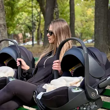 Cum se descurcă Roxana Nemeș în postura de mamă de gemeni: „Nu mai pot”