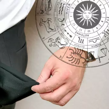 Zodii care pierd bani până la sfârșitul lunii. Ajung la sapă de lemn în octombrie