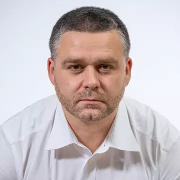 Cine este Cristina Simona Ciucu, soția lui Ciprian Ciucu, candidatul PNL la Primăria Capitalei. Sunt parteneri de viață și în afaceri