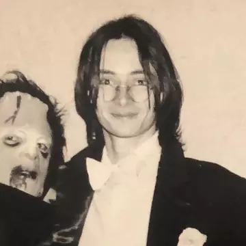 Cum făcea Mihai Albu bani de buzunar când era student la Arhitectură. Ce vindea și la ce preț: „Ne mai alunga Miliția”