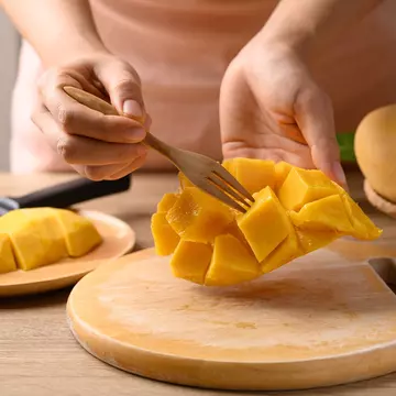 Cum se curăță un mango