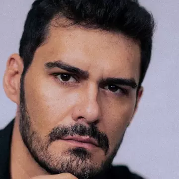 George Burcea, prima reacție după ce în spațiul public a reapărut un videoclip cu el în care încurajează violența domestică: „Este trunchiat, montat”