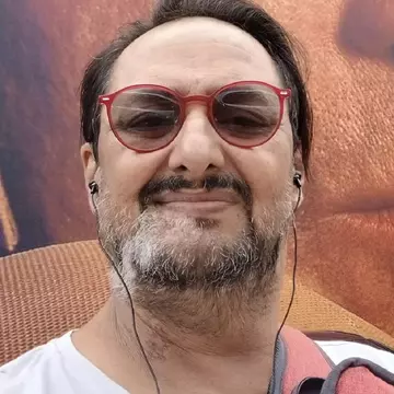 Actorul Tony Germano a murit la 55 de ani. Starul Netflix a căzut de pe acoperișul casei sale