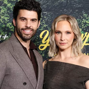 Candice King din „Jurnalele Vampirilor” este însărcinată cu al treilea copil: „Cel mai frumos cadou la care puteam spera de sărbători”