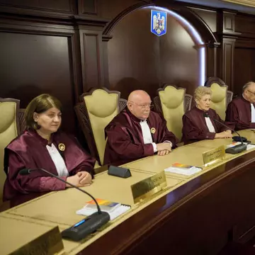 CCR a amânat decizia privind pensiile speciale, după ce patru judecători au boicotat ședința. Când a fost stabilit noul termen