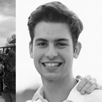 Imagini dureroase de la înmormântarea lui Marco Iacsin, tânărul de 18 ani din Timișoara, găsit mort după un majorat