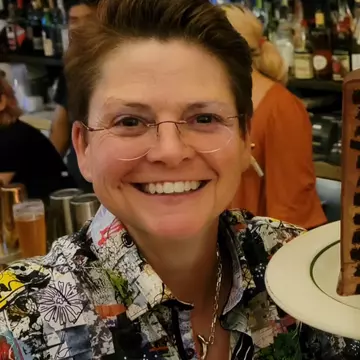 Actrița Wenne Alton Davis, cunoscută din "The Marvelous Mrs. Maisel", a murit după ce a fost lovită de o mașină. Avea 60 de ani