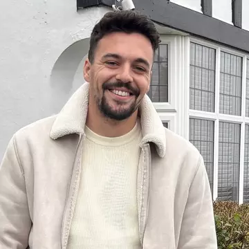 Cine este Adrian Petre de la Survivor România 2026. Fostul fotbalist de la FCSB face parte din echipa "Războinicilor"