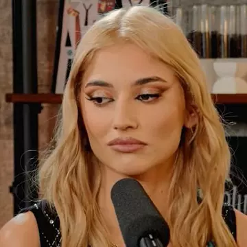 Scandal de poporții în industria muzicală din România. Andia, înjurată și amenințată de fostul manager