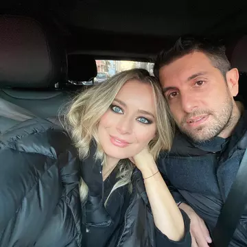 Laura Cosoi, escapadă la munte doar cu soțul, Cosmin Curticăpean. "Despărțirea de fetițe nu a fost deloc ușoară!" Reacția uneia dintre fiice când a auzit că rămâne acasă