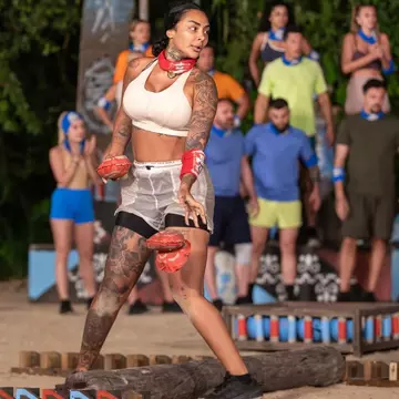 Cine e Naba Salem de la Survivor România 2026. Drama care a marcat-o pe fosta ispită de la "Insula Iubirii". "Nu i-am auzit inimioara, urma!"