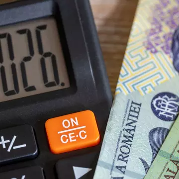 Românii, furioși după ce au văzut cât au de plătit pentru impozitele pe case și mașini. Sumele, mult mai mari față de anul trecut