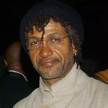 Sly Dunbar, una dintre marile legende reggae, a murit la 73 de ani