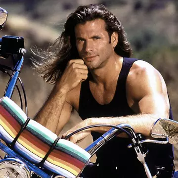 Cum arată și cu ce se ocupă Lorenzo Lamas, la 68 de ani. Au trecut 29 de ani de când făcea furori în „Renegatul”
