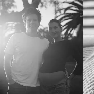 Charlie Puth, tată pentru prima oară. Brooke Sansone a născut un băiețel. Ce nume au ales pentru bebeluș