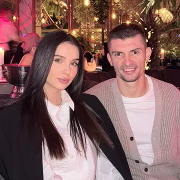 Cine este Medeea Tănase, soția lui Florin Tănase din lotul național al României. Este nepoata lui Robert Turcescu și conduce o afacere de milioane