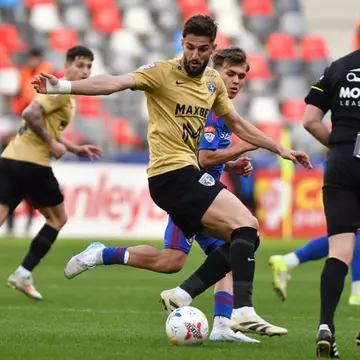 Divorț cu scandal între un fotbalist celebru și soția acestuia. Poliția a intervenit, iar acuzațiile curg de ambele părți