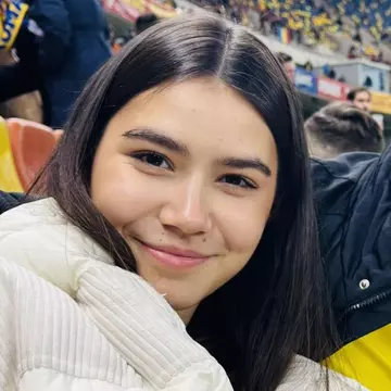 Victor Ponta cere anchetă pentru fiica lui, Irina, după revenirea adolescentei din Emiratele Arabe Unite: „Sunt convins că MAE cunoaște legea”