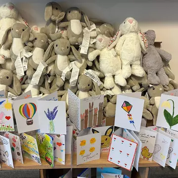 Fundația Ringier susține MagiCARE, un program dedicat copiilor internați în secțiile de oncopediatrie