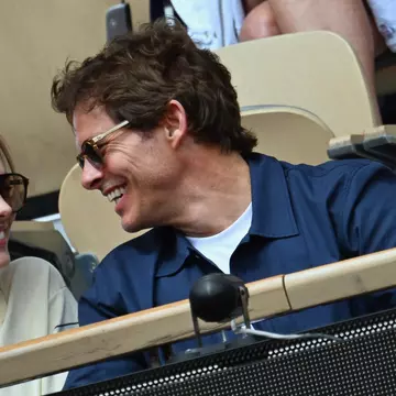 James Marsden și Frederique Brons, adorabili la premiera sezonului 2 din „Your Friends & Neighbors”. Între ei este o diferență de vârstă de 25 de ani