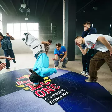 Red Bull BC One, cea mai prestigioasă competiție de breaking din lume, revine în România după o pauză de 10 ani