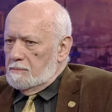 Gelu Voican Voiculescu și-a dat fiica în judecată după ce i-a vândut fictiv o proprietate pentru a scăpa de executarea silită