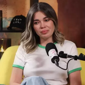 Gina Pistol, despre cea mai grea perioadă din viața ei. Prezentatoarea nu și-a putut ascunde lacrimile: „M-au pus la zid și au dat cu pietre în mine”