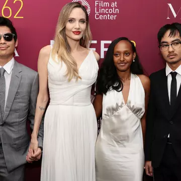 Maddox, fiul Angelinei Jolie și al lui Brad Pitt renunță la numele tatălui său