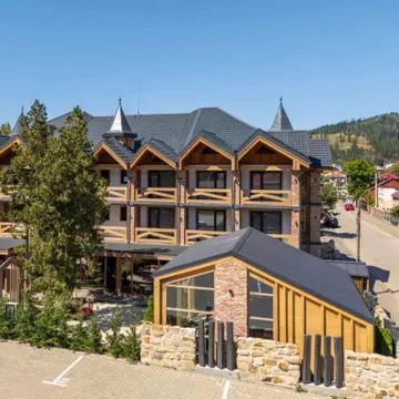 Fugi de agitație în inima Bucovinei! Schimbă ritmul la Forest Green Leisure & Spa în Gura Humorului