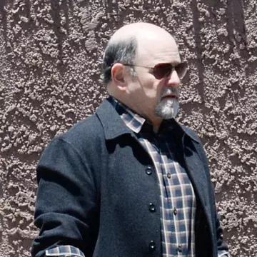 Actorul iubit de milioane de oameni, de nerecunoscut la 66 de ani. Vedeta, apariție rară în public