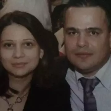 Cine este Anca Veștea, soția premierului desemnat Adrian Veștea. Cu ce se ocupă și câți copii au împreună